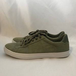 Old Navy tennis shoes sz.8